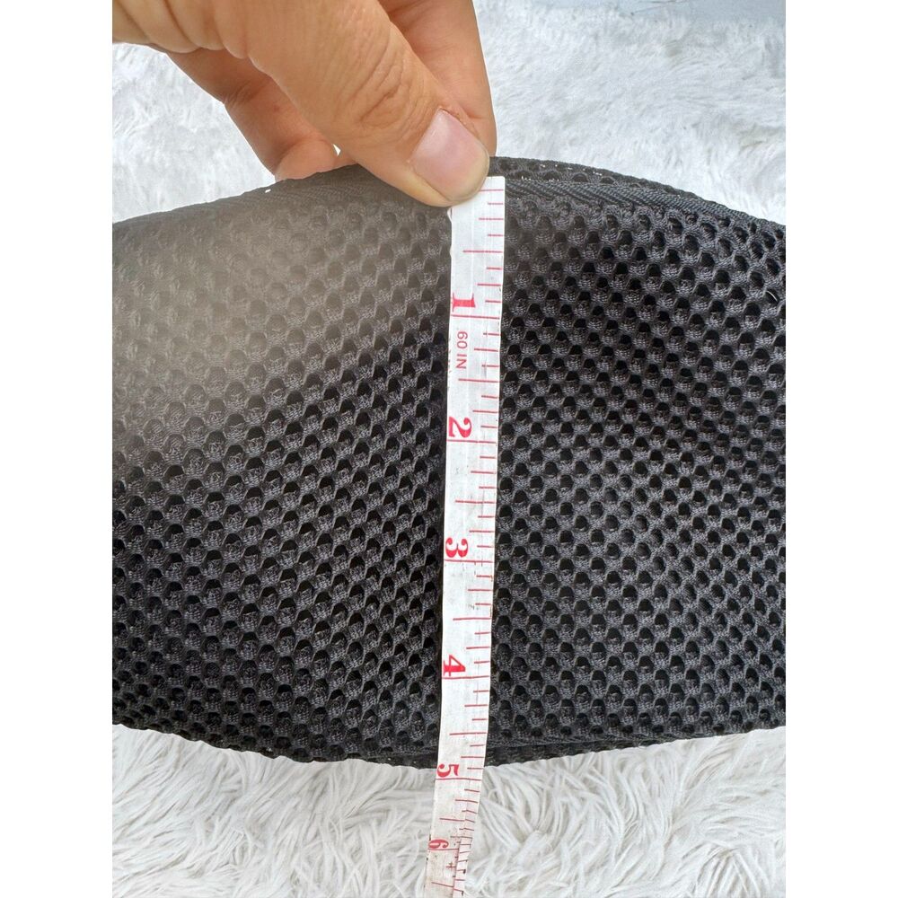 UNIQLO Black Mesh Crossbody Sling Bag Unisex Adjustable Strap - Picture 9 of 9
